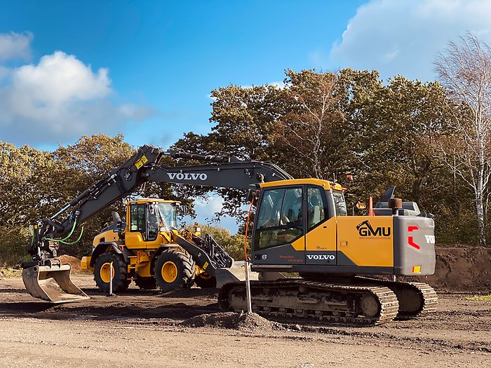 Henning Griphs maskiner på gården